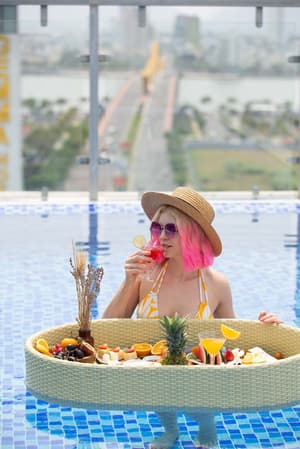 thumbnail: Rooftop pool