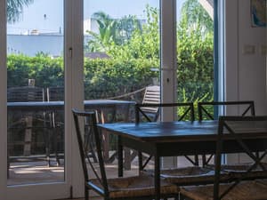 thumbnail: Dining