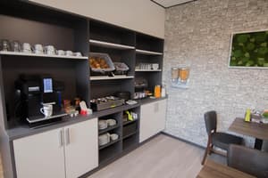 thumbnail: Breakfast area