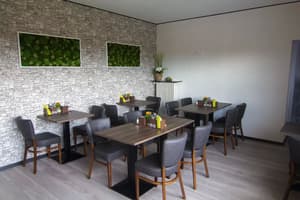 thumbnail: Breakfast area