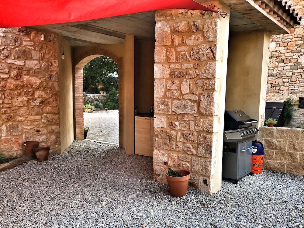 BBQ/picnic area