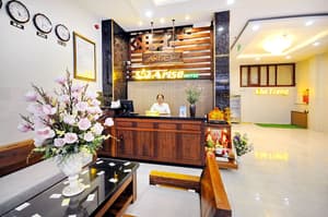 thumbnail: Reception hall