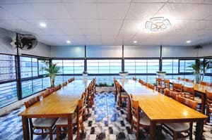 thumbnail: Breakfast area