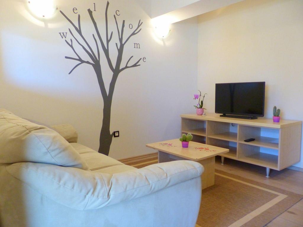 110db12c2c5fab9aed7e8173160a7a24.jpg