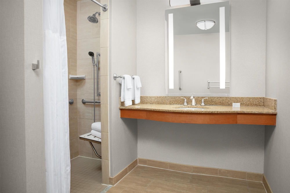 Bathroom shower