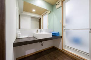 thumbnail: Bathroom
