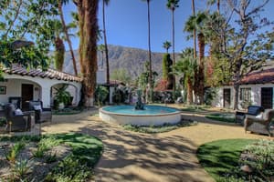 thumbnail: Outdoor pool