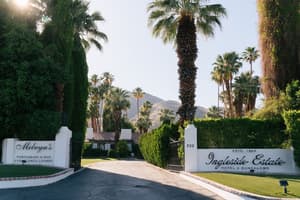 thumbnail: Outdoor pool