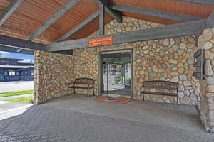 thumbnail: Interior entrance