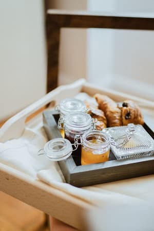 thumbnail: In-room dining