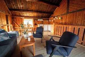 thumbnail: Living area