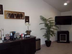thumbnail: Lobby sitting area