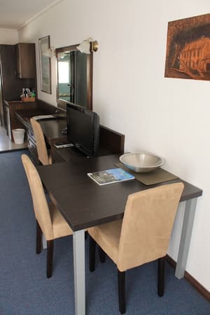 thumbnail: In-room dining