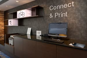 thumbnail: Business center