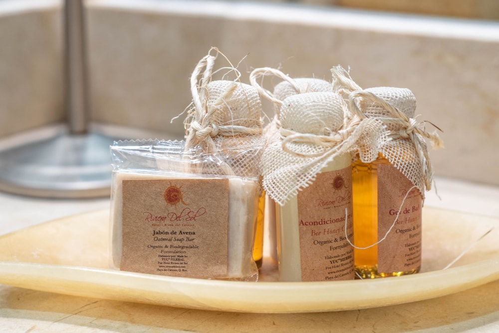 Bathroom amenities