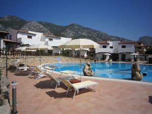 thumbnail: Outdoor pool