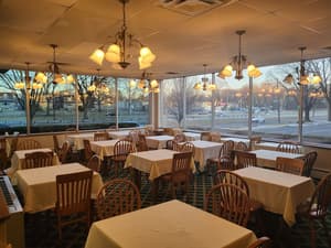 thumbnail: Breakfast area