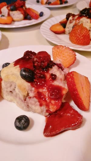 thumbnail: Dining