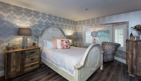 Luxury Queen Room 1 ADA