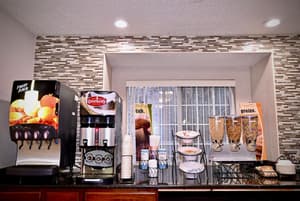 thumbnail: Breakfast area
