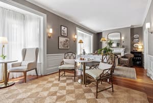 thumbnail: Interior