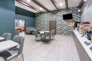 thumbnail: Breakfast area
