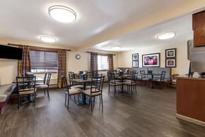 thumbnail: Breakfast area