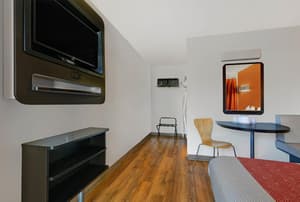 thumbnail: Room amenity