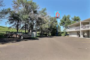 thumbnail: Exterior