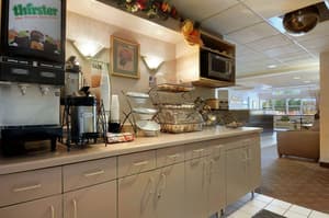 thumbnail: Breakfast area
