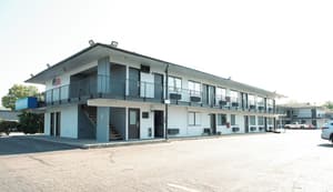 thumbnail: Exterior