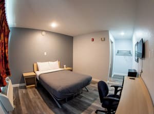 thumbnail: Room