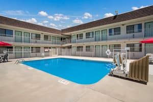 thumbnail: Outdoor pool