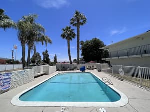 thumbnail: Pool