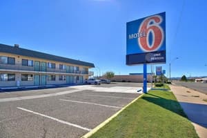 thumbnail: Parking