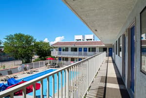 thumbnail: Outdoor pool