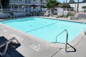 thumbnail: Outdoor pool