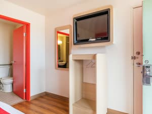 thumbnail: Room amenity