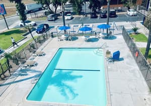 thumbnail: Pool