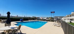 thumbnail: Outdoor pool