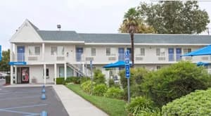 thumbnail: Exterior