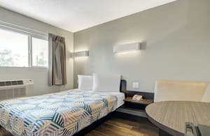 thumbnail: Room amenity