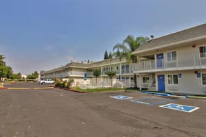 thumbnail: Exterior