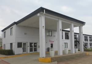 thumbnail: Exterior