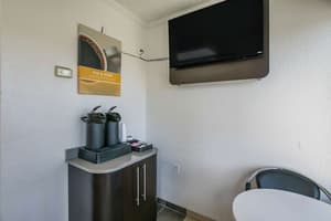 thumbnail: Lobby sitting area