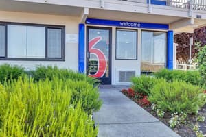 thumbnail: Front of property