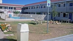 thumbnail: Exterior