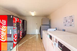thumbnail: Vending machine