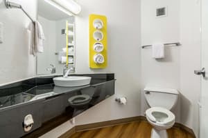 thumbnail: Bathroom amenities
