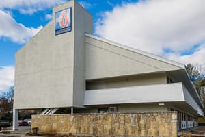 thumbnail: Front of property
